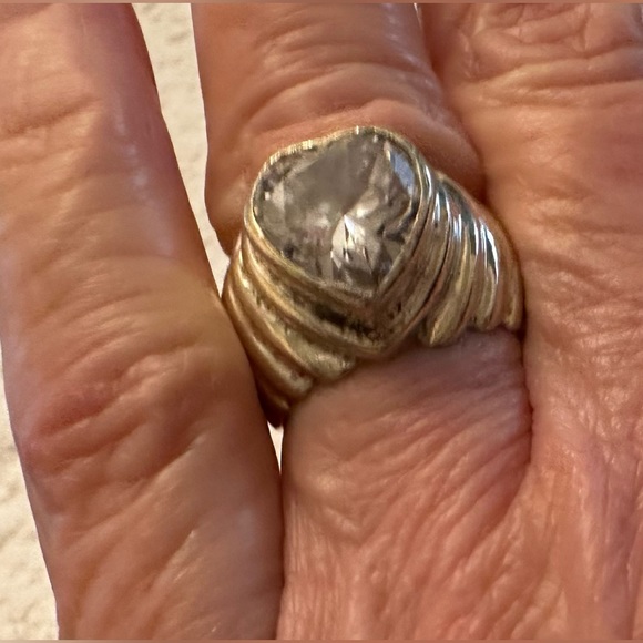 Hello Valentine!!❤️. Heart shaped stone!!❤️ - Picture 3 of 7